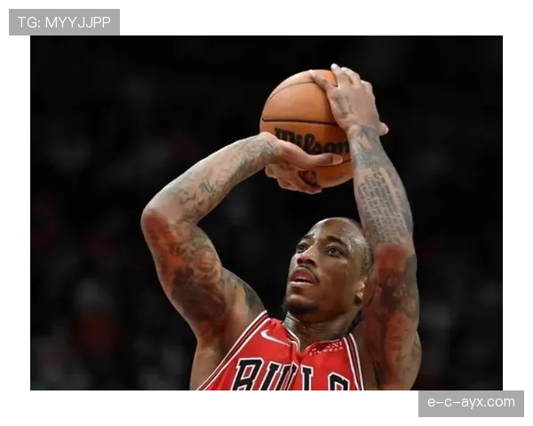 巴尔韦德远射表现稳健，精彩集锦引发球迷热议